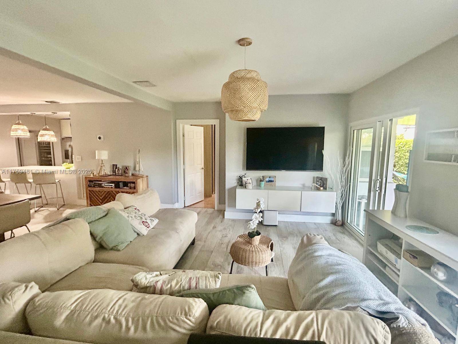 Surfside, FL 33154,8859 Emerson Ave