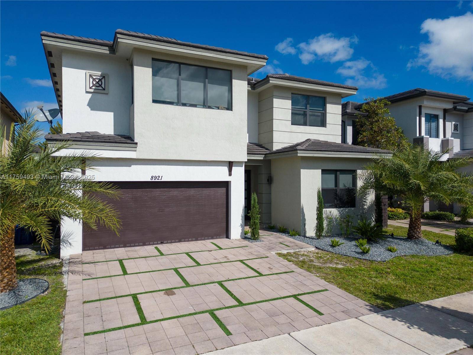Miami Lakes, FL 33018,8921 NW 160th Ter