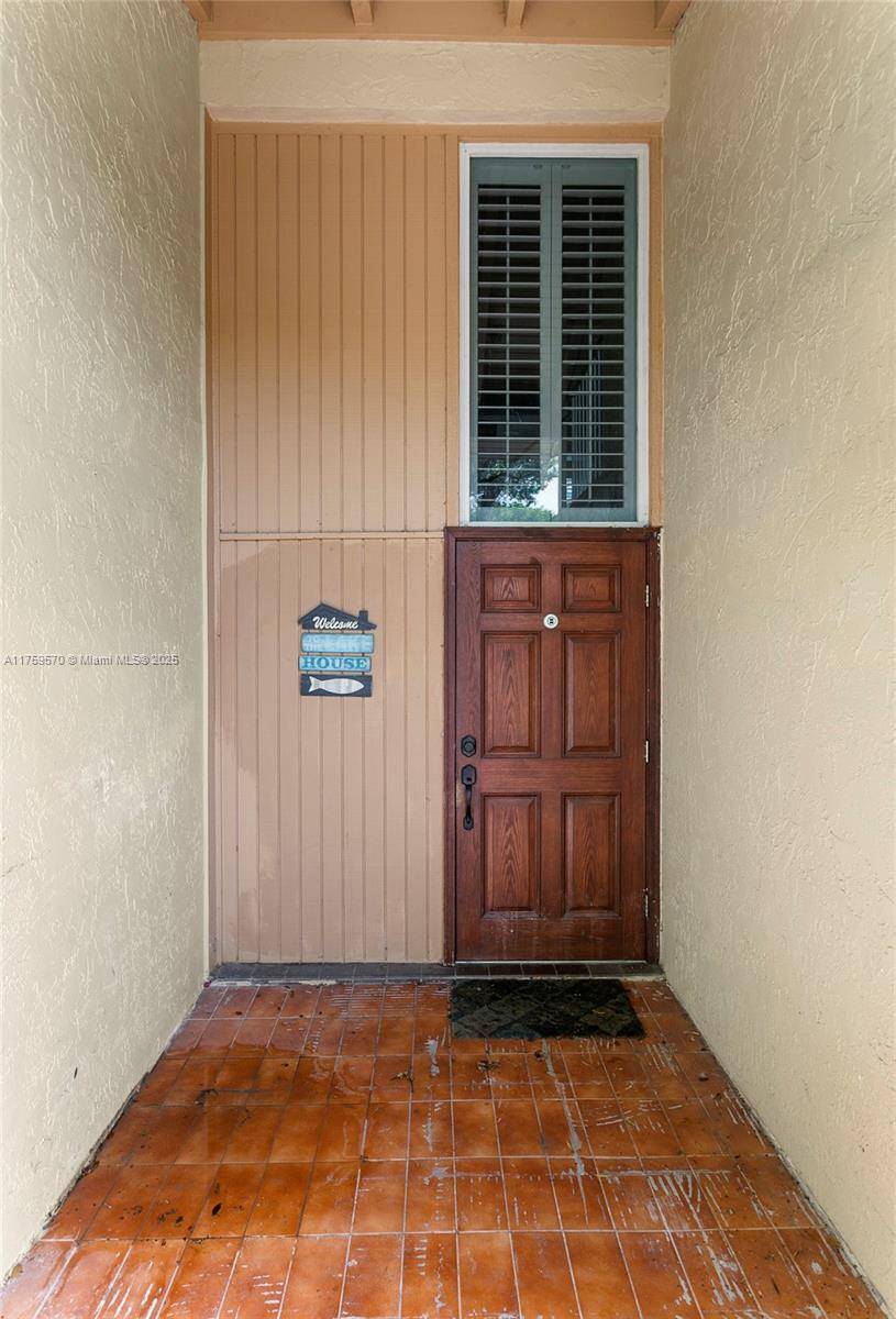 Miami, FL 33183,14311 Kendale Lakes Cir #14311
