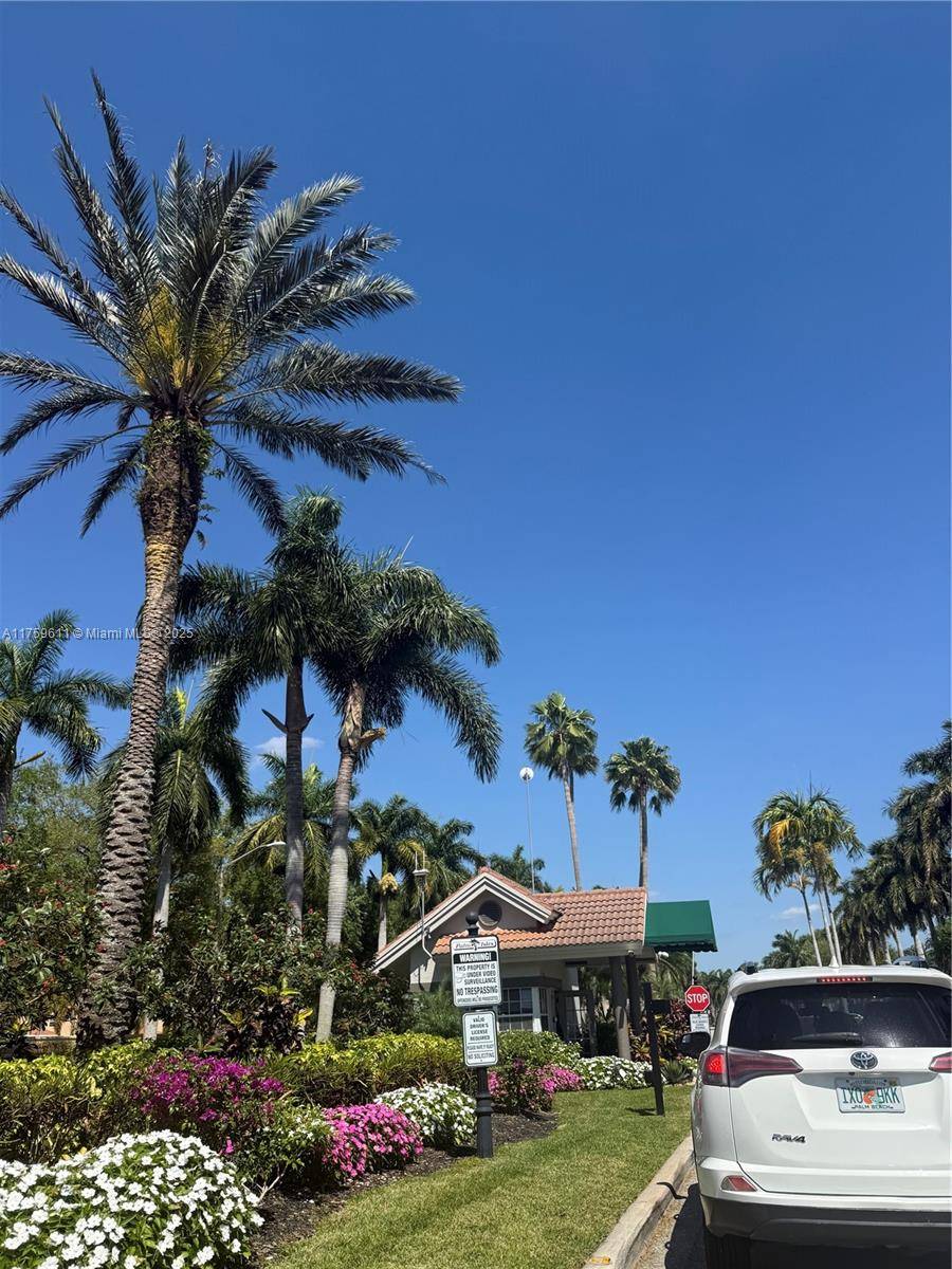Boynton Beach, FL 33437,9835 Harbour Lake Cir