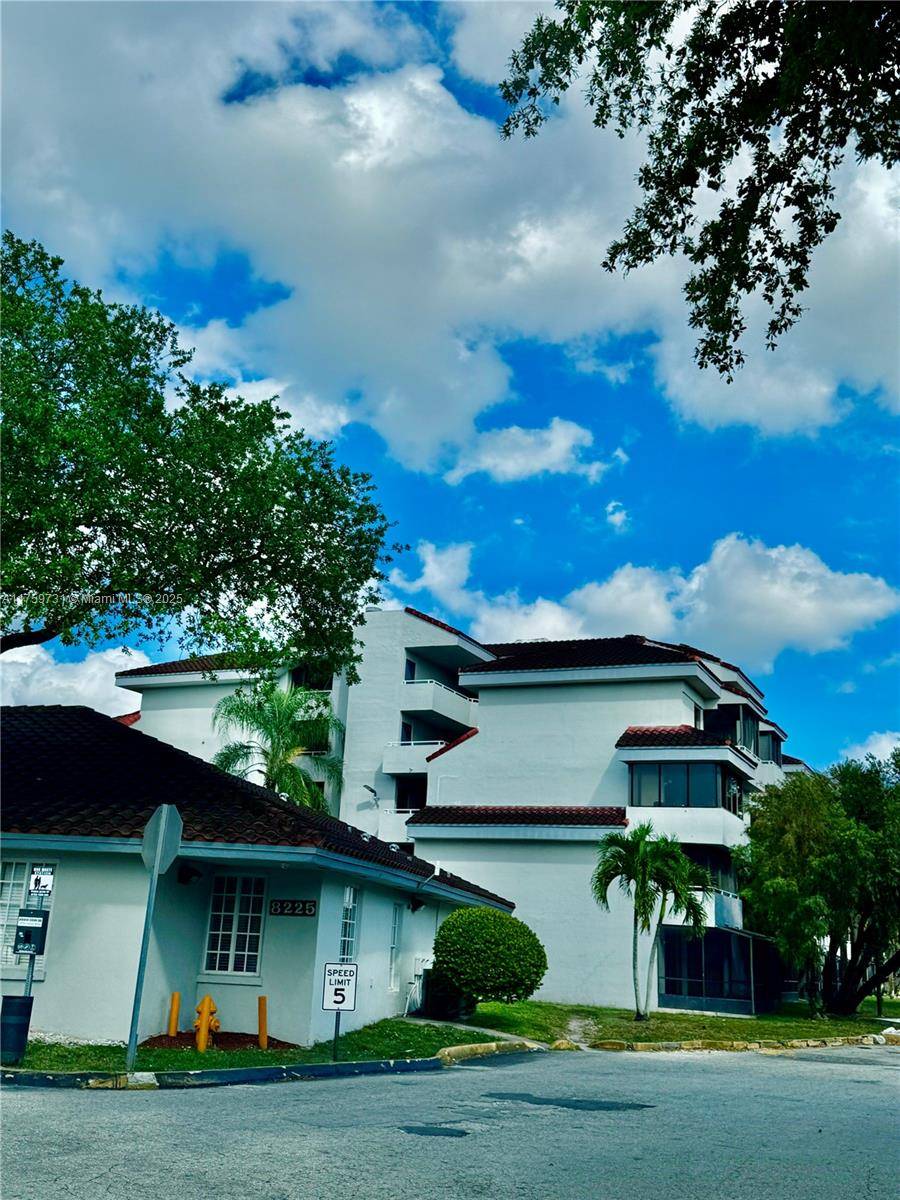 Miami, FL 33193,8255 SW 152nd Ave #E-412