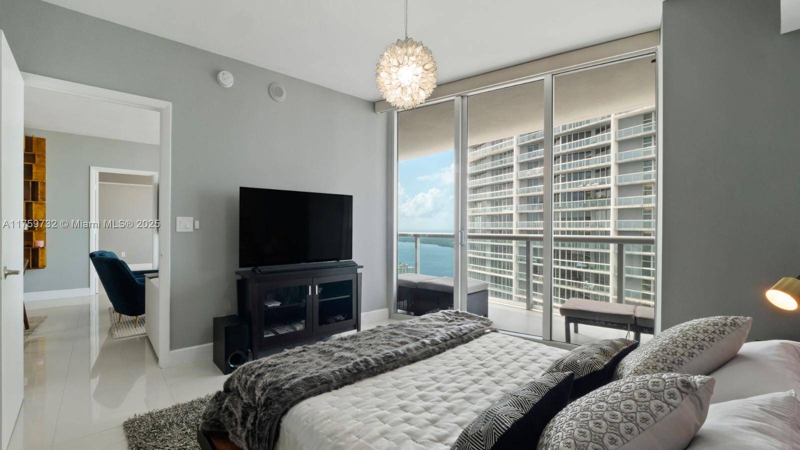 Miami, FL 33131,475 SE Brickell Ave #5109
