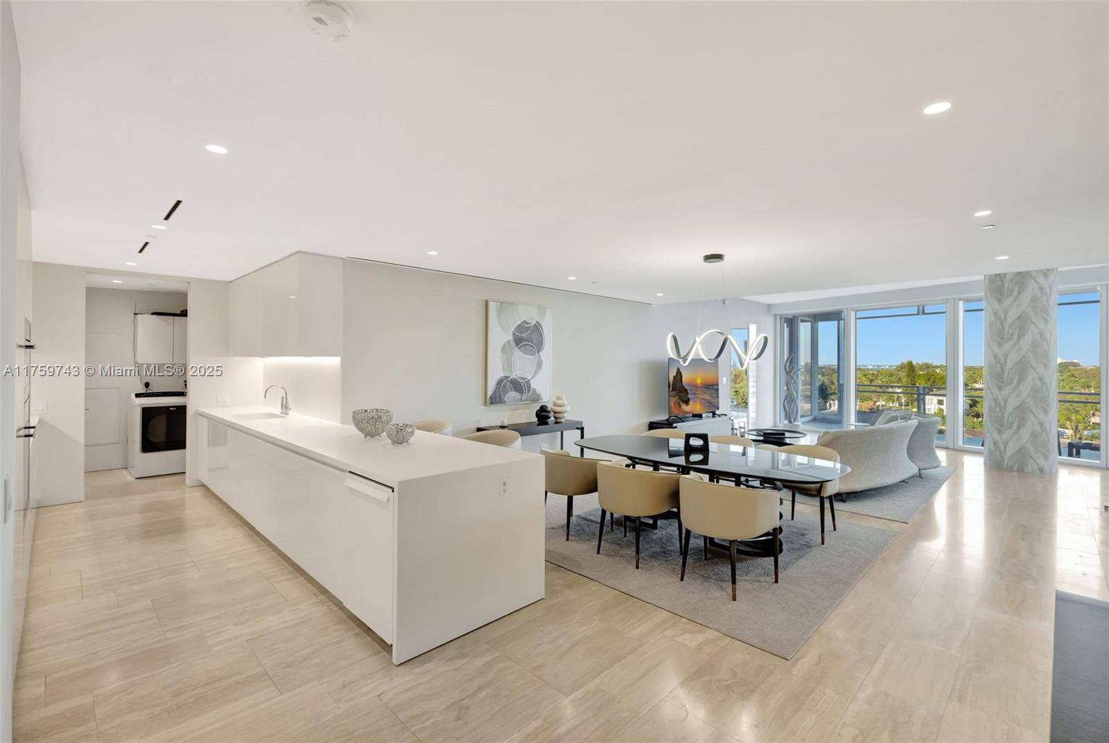 Surfside, FL 33154,9001 Collins Ave #S-606