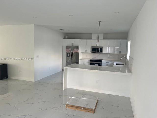 Miami Gardens, FL 33056,3401 NW 202nd St