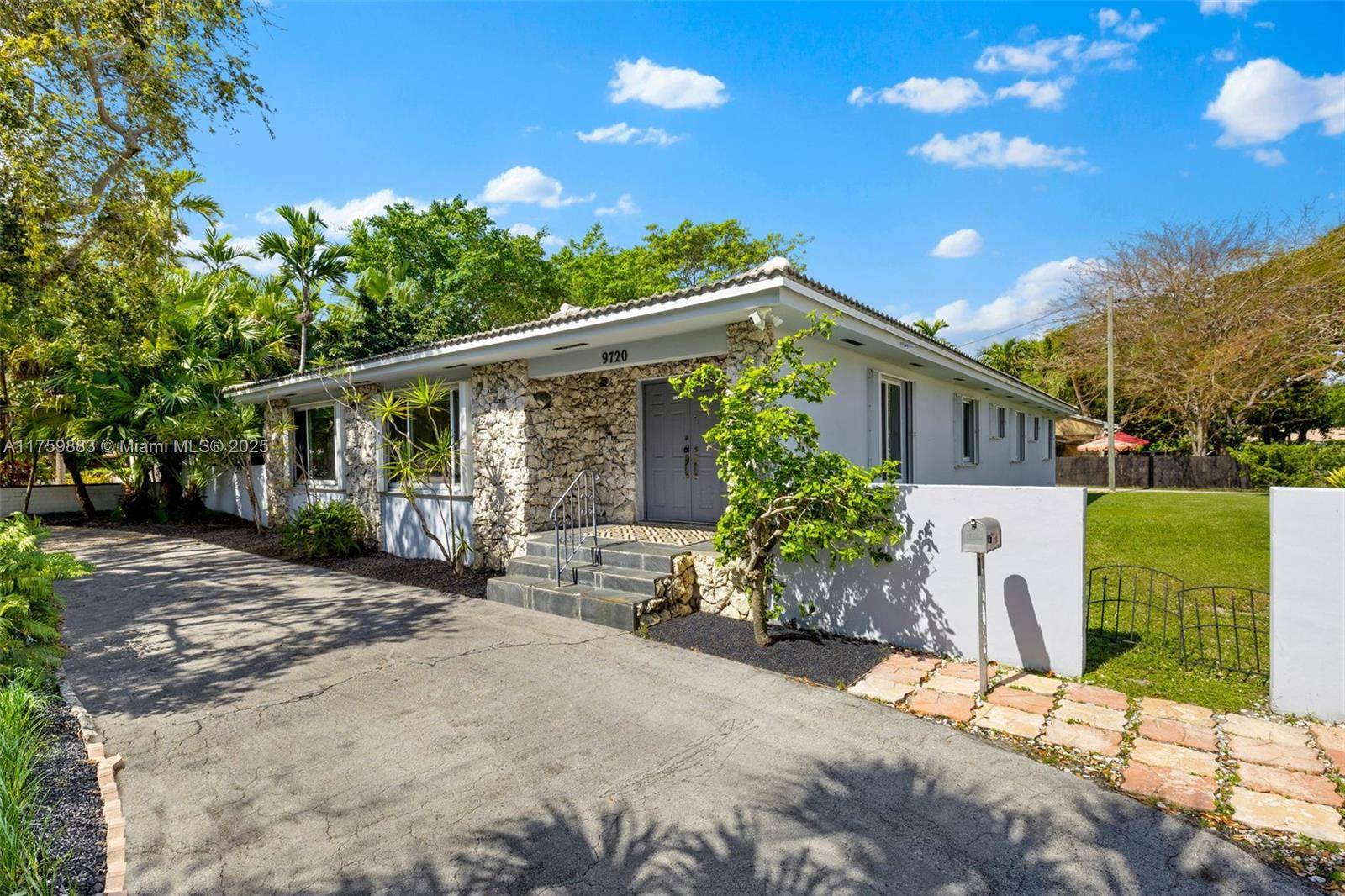 Miami Shores, FL 33138,9720 Biscayne Blvd