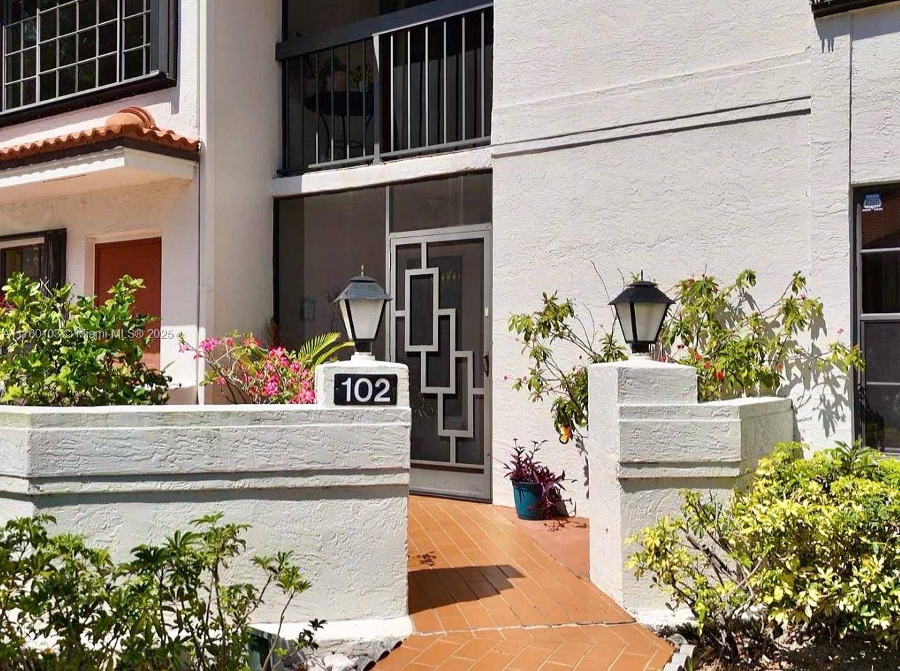 Boynton Beach, FL 33437,9632 E Sills Dr #102