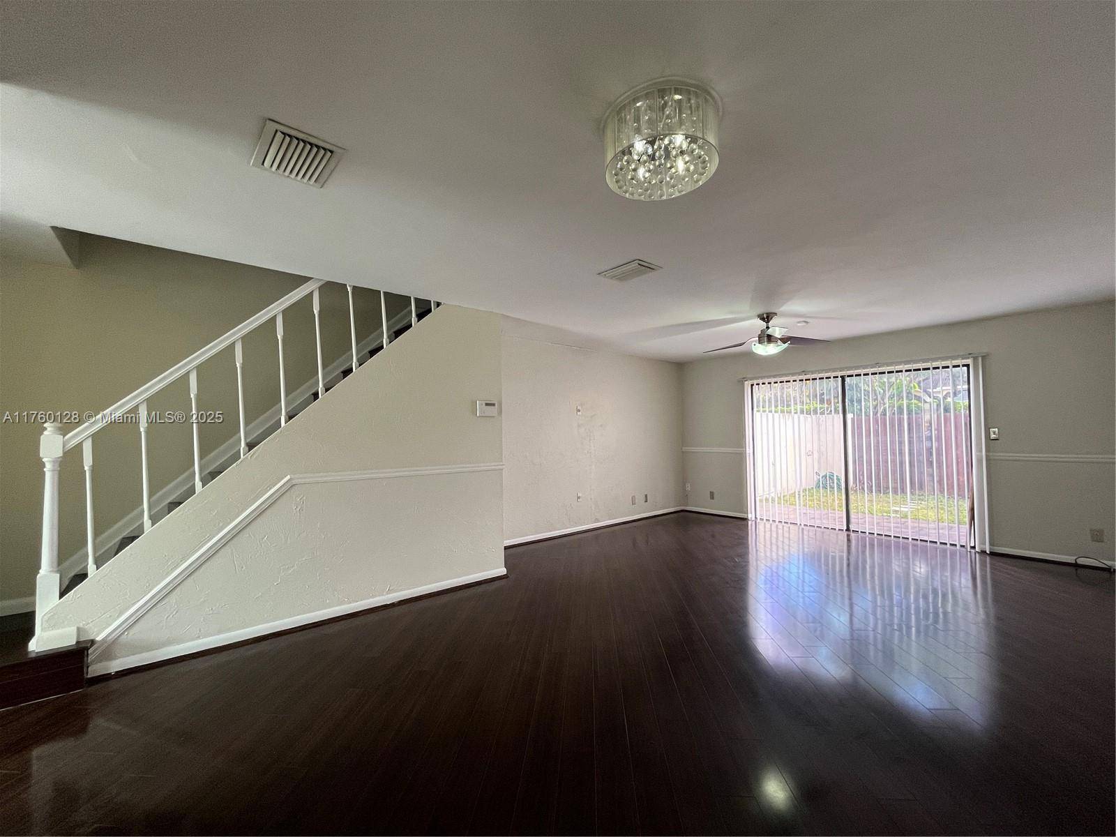Oakland Park, FL 33309,2700 S Oakland Forest Dr #304