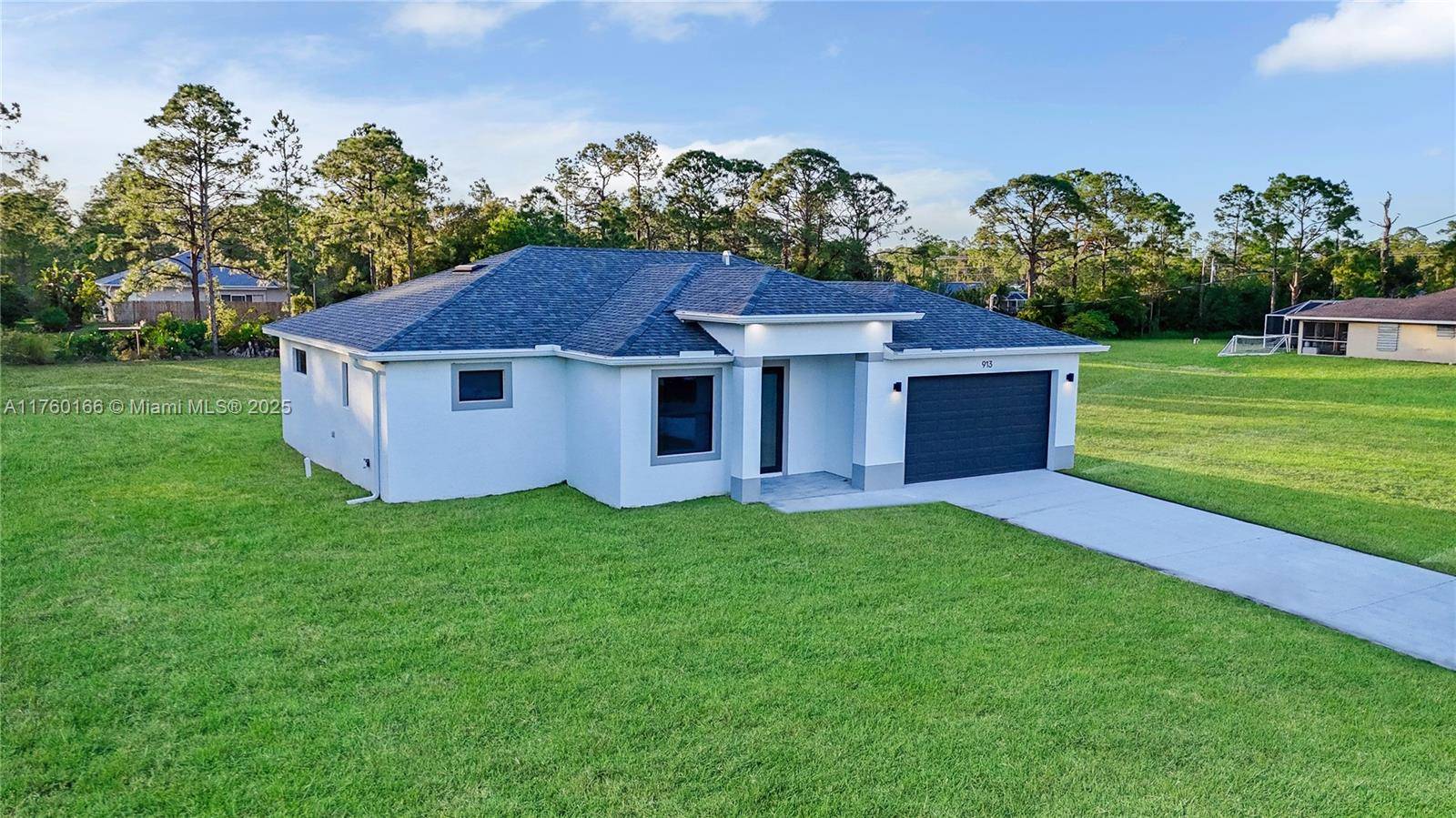 Lehigh Acres, FL 33936,913 Palmetto Ave
