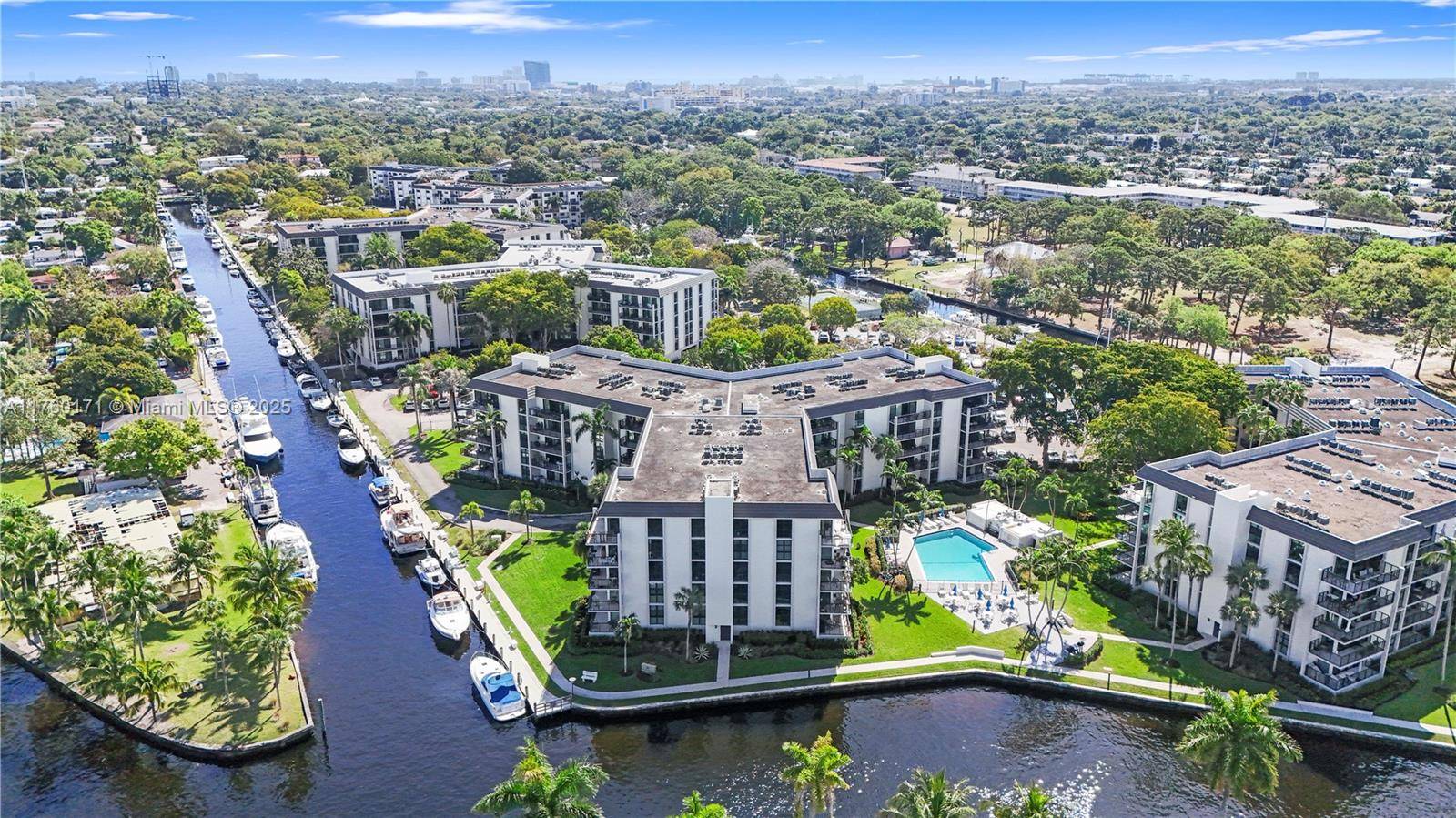 Fort Lauderdale, FL 33315,1301 River Reach Dr #110