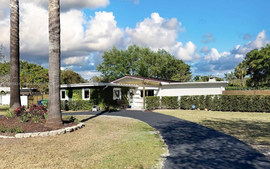 Pinecrest, FL 33156,13225 SW 83rd Ct