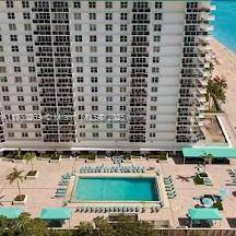 Hollywood, FL 33019,3725 S Ocean Dr #917