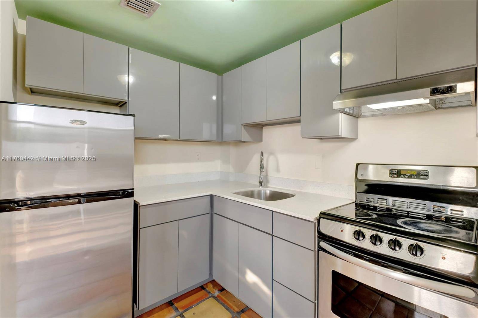 Miami Beach, FL 33139,1342 Drexel Avenue #301