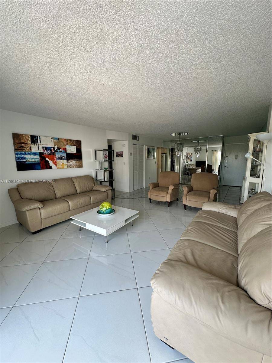 Sunny Isles Beach, FL 33160,17800 Atlantic Blvd #509