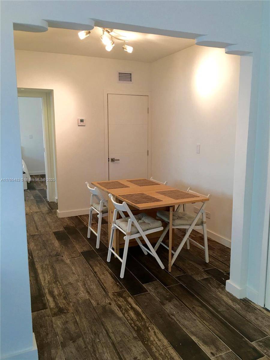 Miami Beach, FL 33139,645 Michigan Ave #C