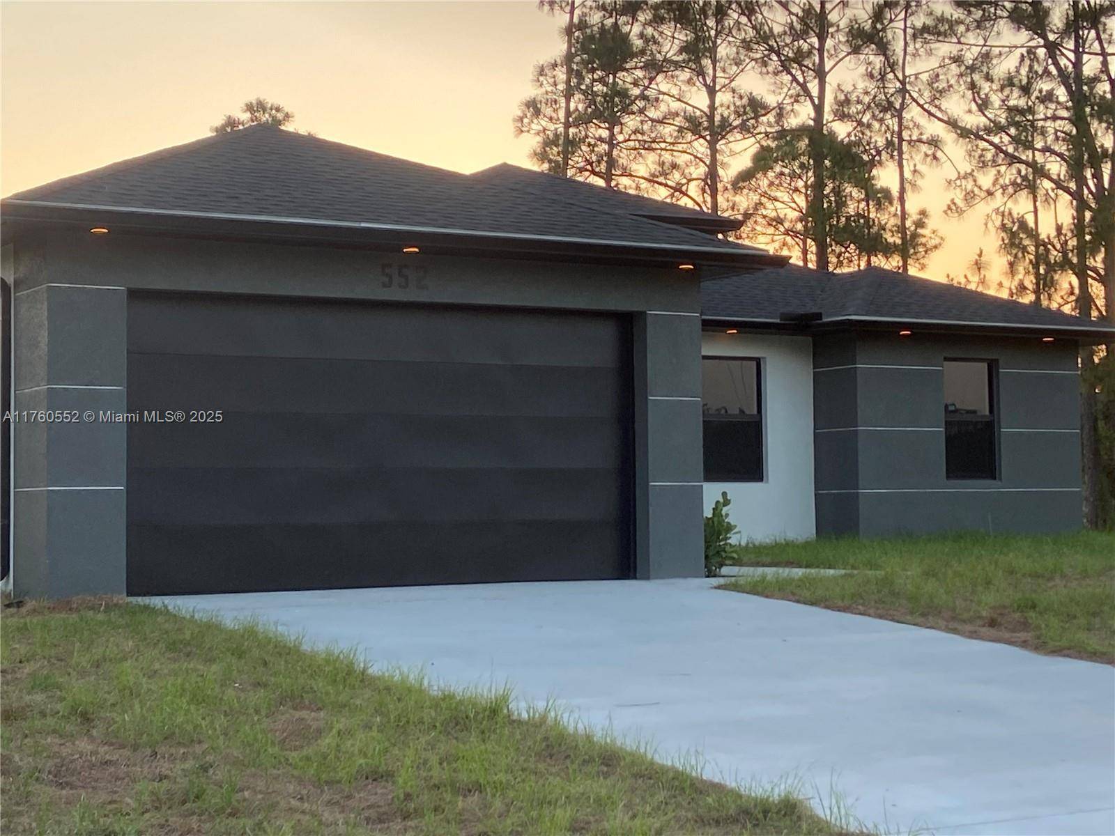 Lehigh Acres, FL 33974,552 COTTONWOOD AVE S