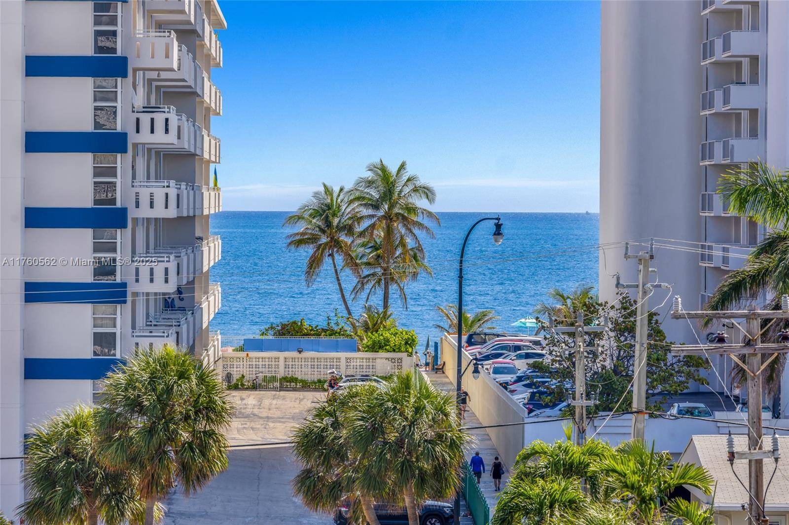 Hallandale Beach, FL 33009,3113 S Ocean Dr #506