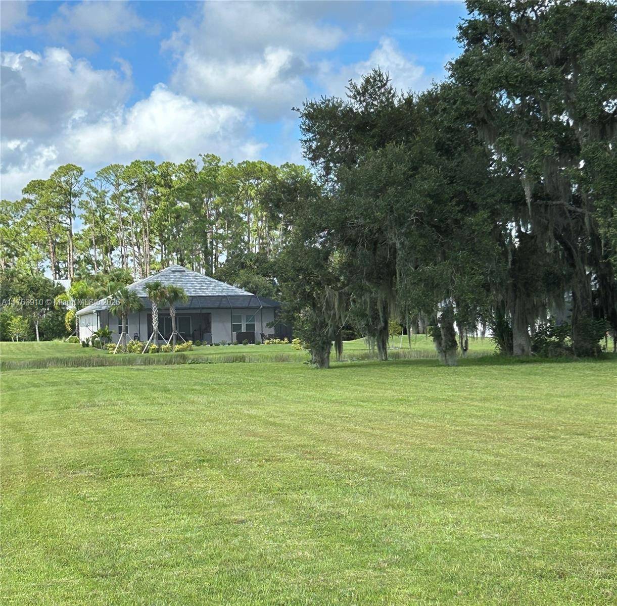 Fort Myers, FL 33920,17060 Serengeti Cir