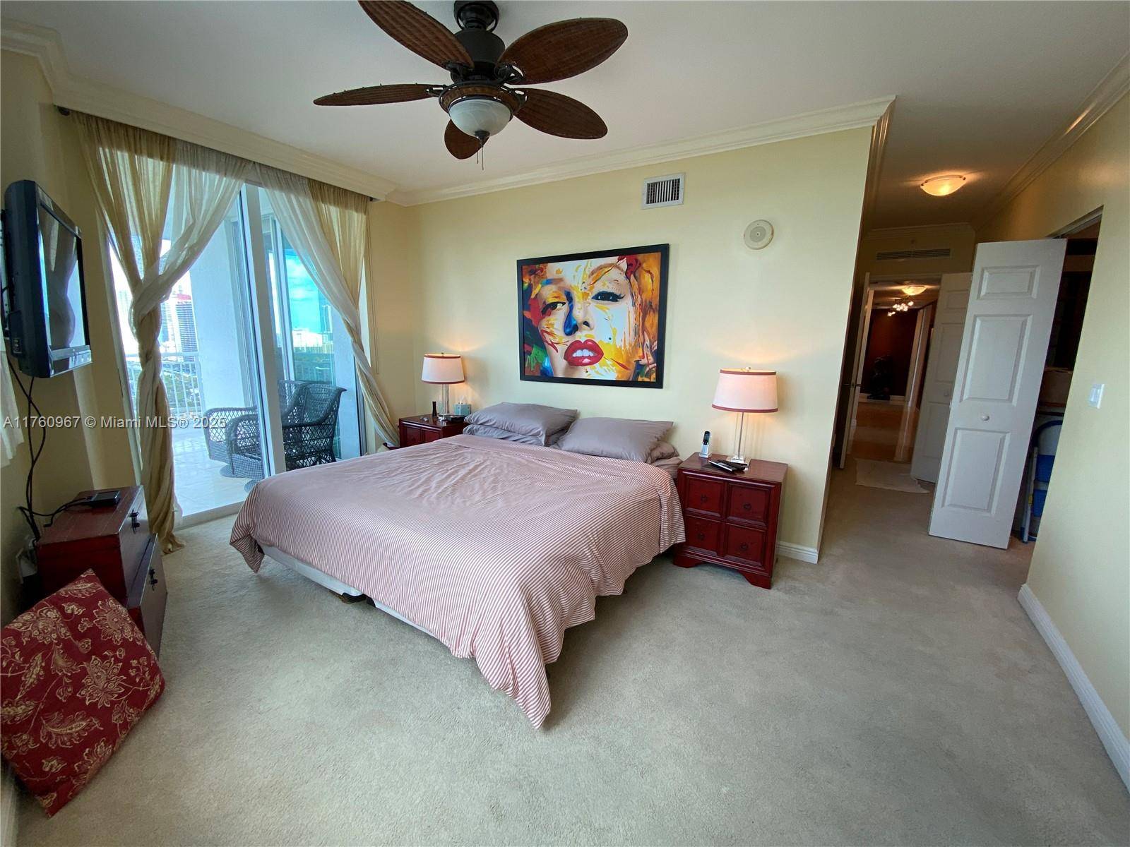 Hallandale Beach, FL 33009,1755 E Hallandale Beach Blvd #2003E
