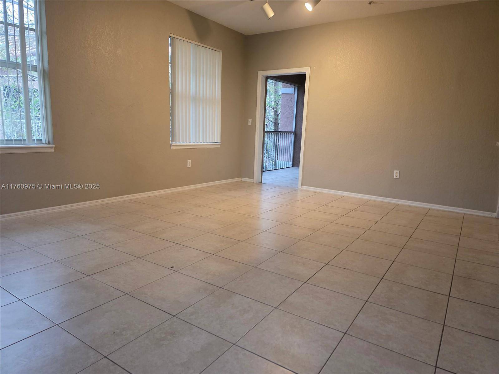 Coral Springs, FL 33067,6660 W Sample Rd #6660