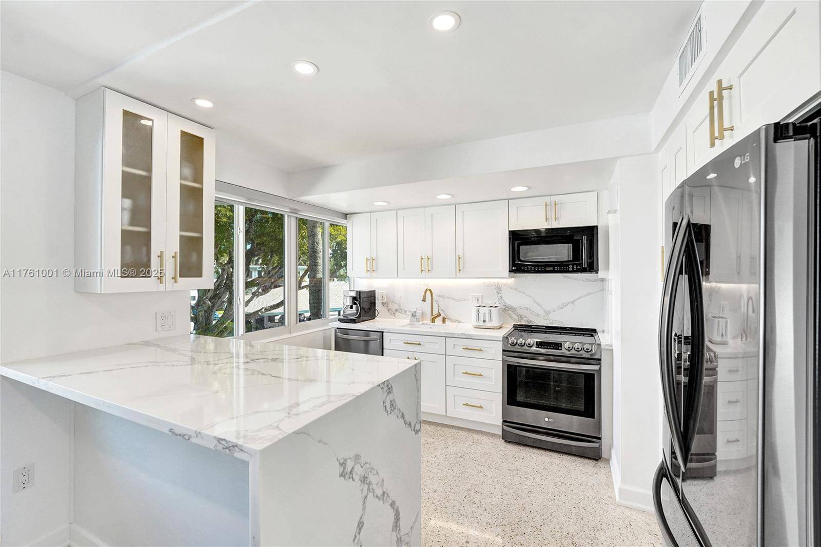 Fort Lauderdale, FL 33301,180 Isle Of Venice Dr #206