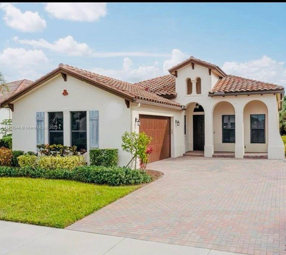Ave Maria, FL 34142,5008 Salerno ST