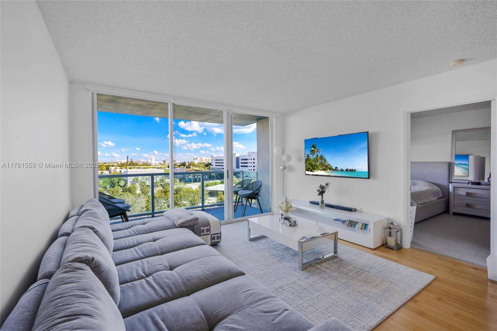 Miami Beach, FL 33139,650 West Ave #704