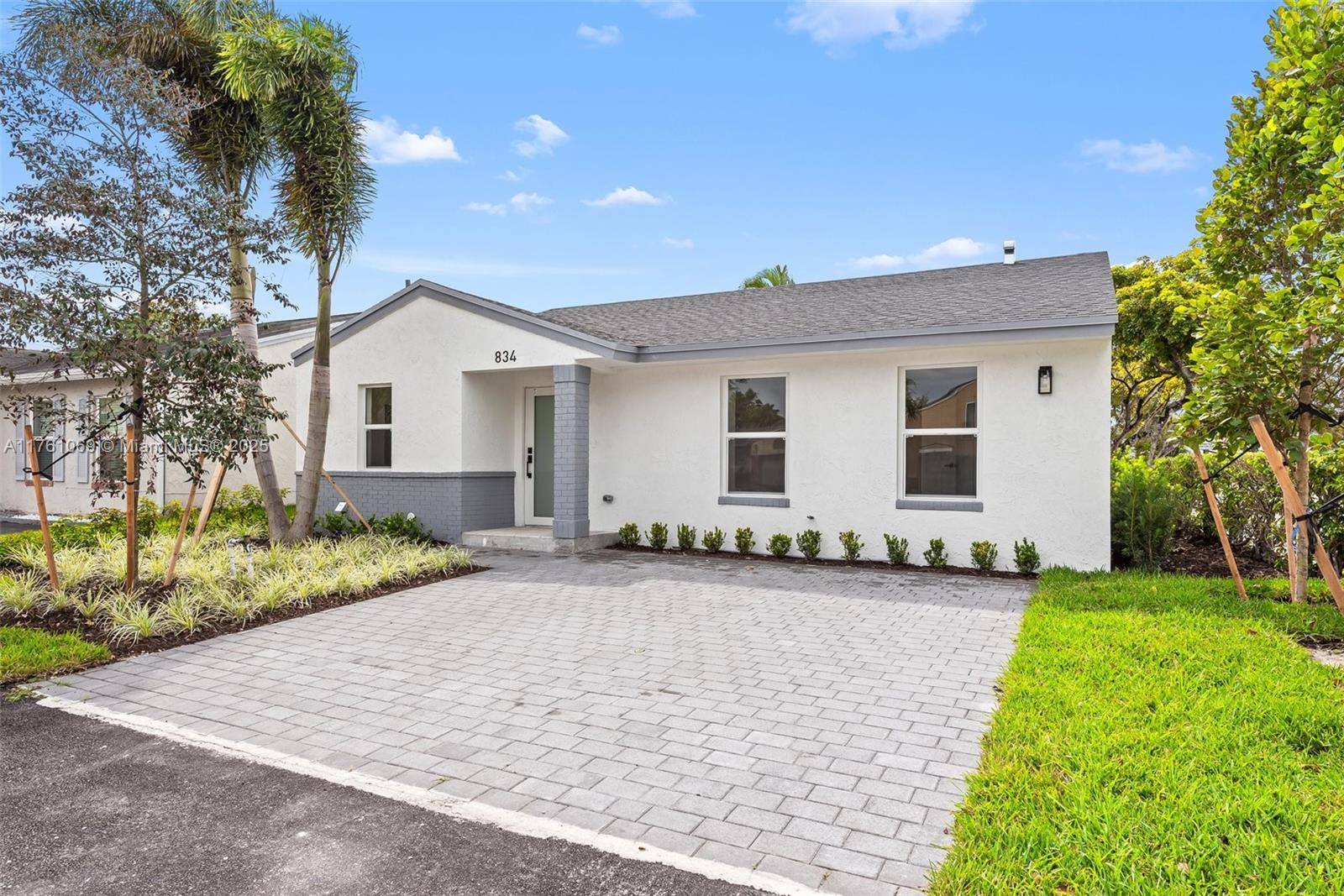 Davie, FL 33325,834 Cumberland Ter