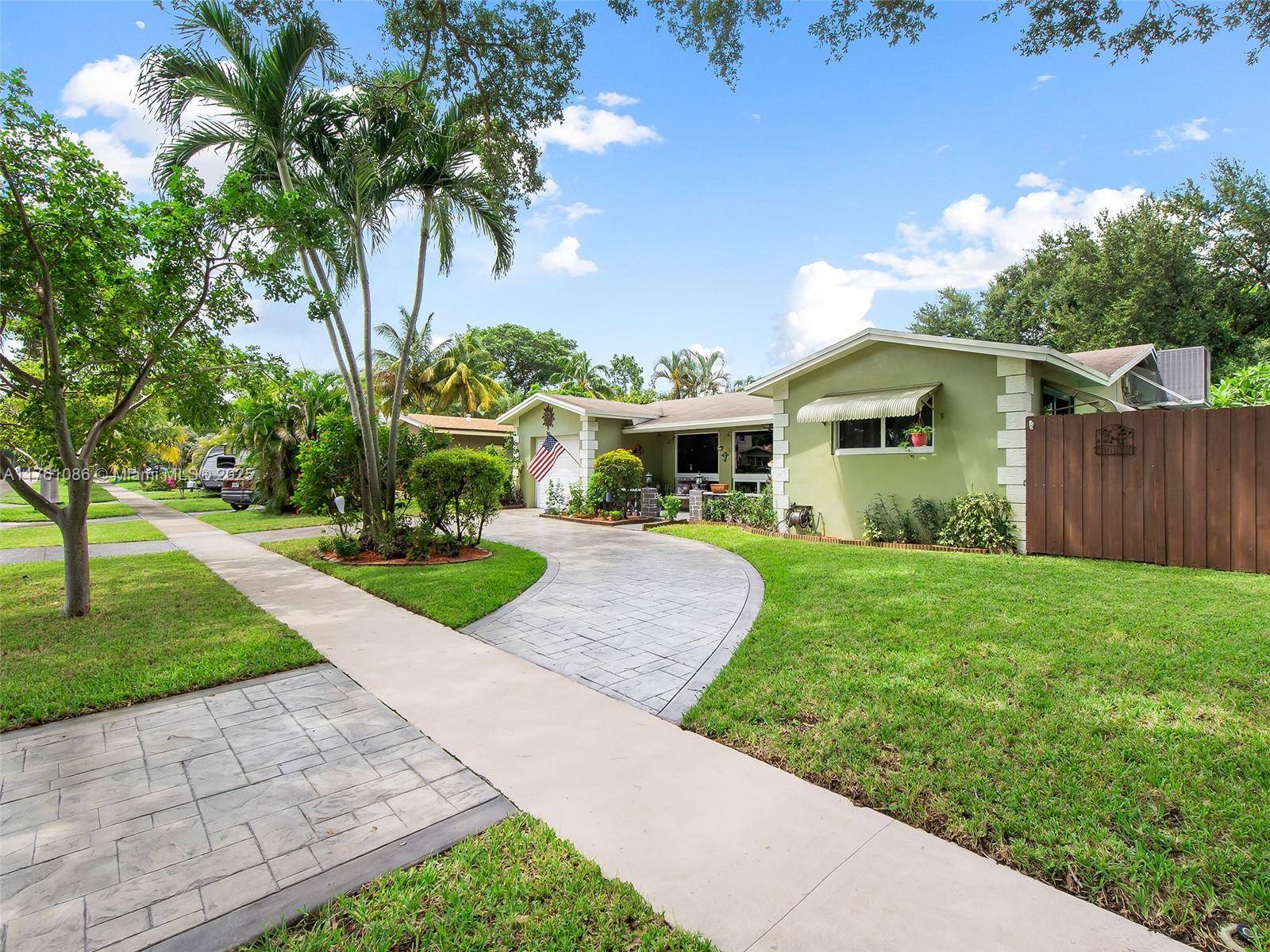 Hollywood, FL 33021,5421 Buchanan St