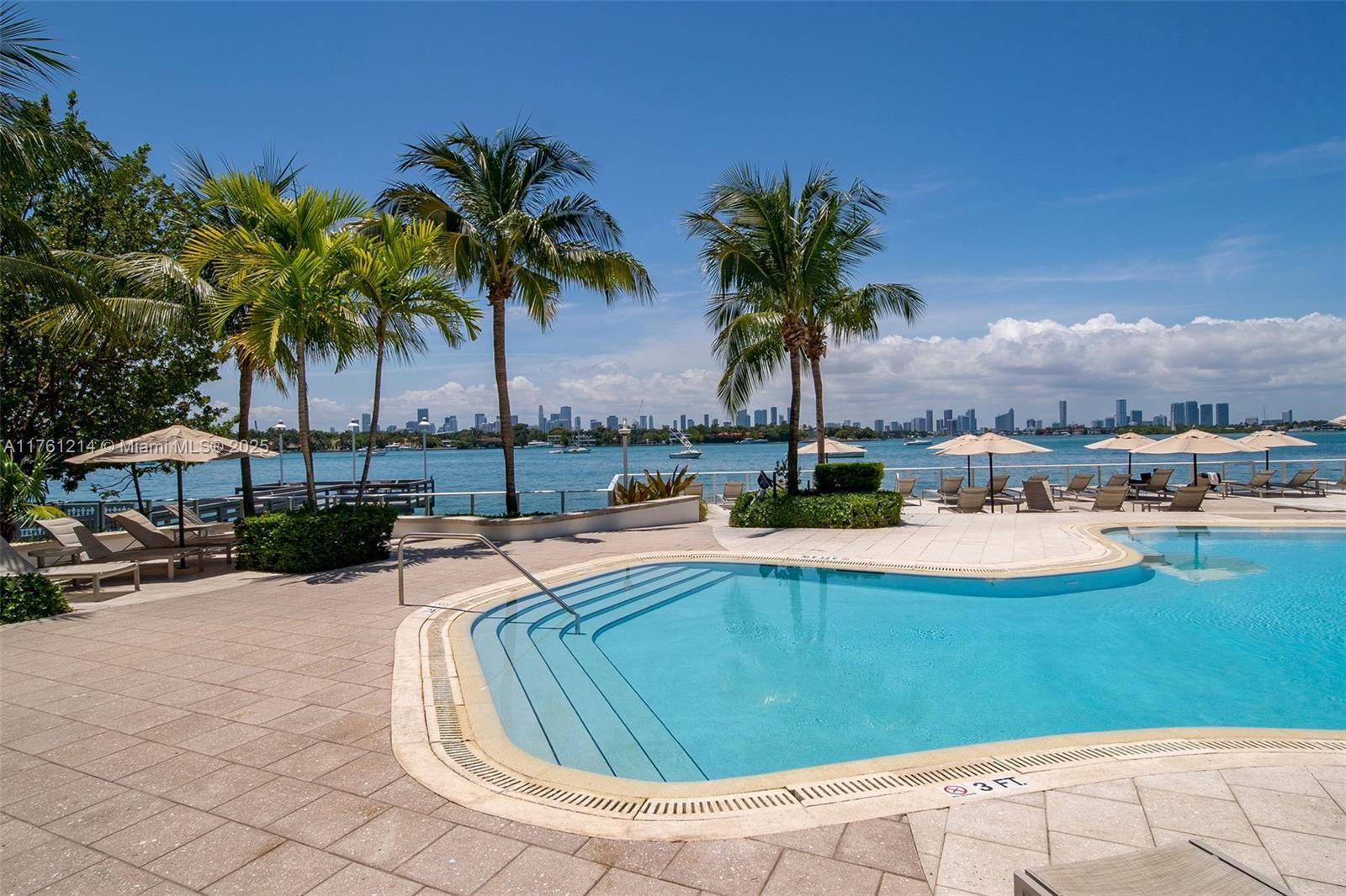 Miami Beach, FL 33139,910 West Ave #0436