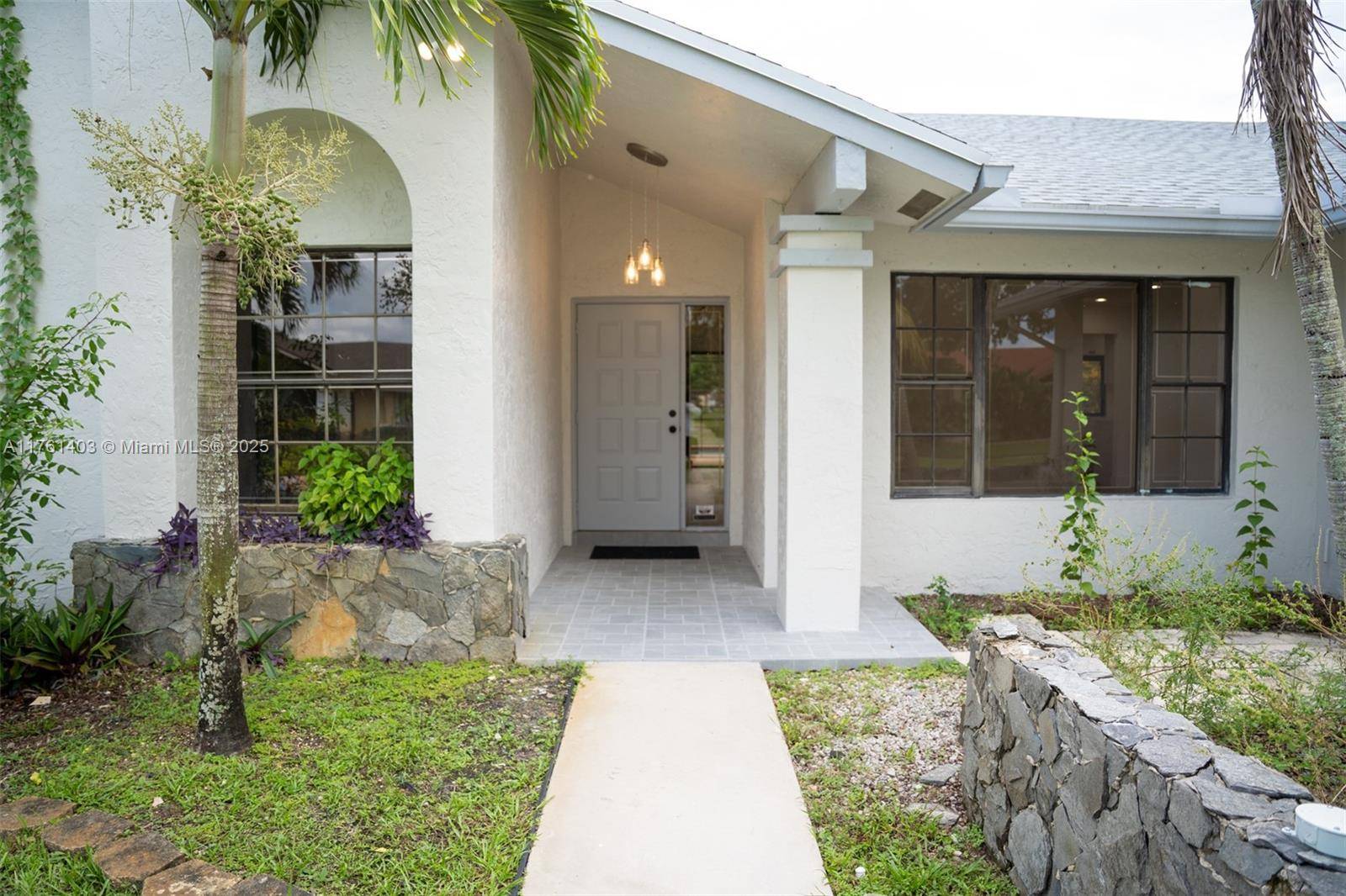 Boca Raton, FL 33498,10316 S 186th Ct S