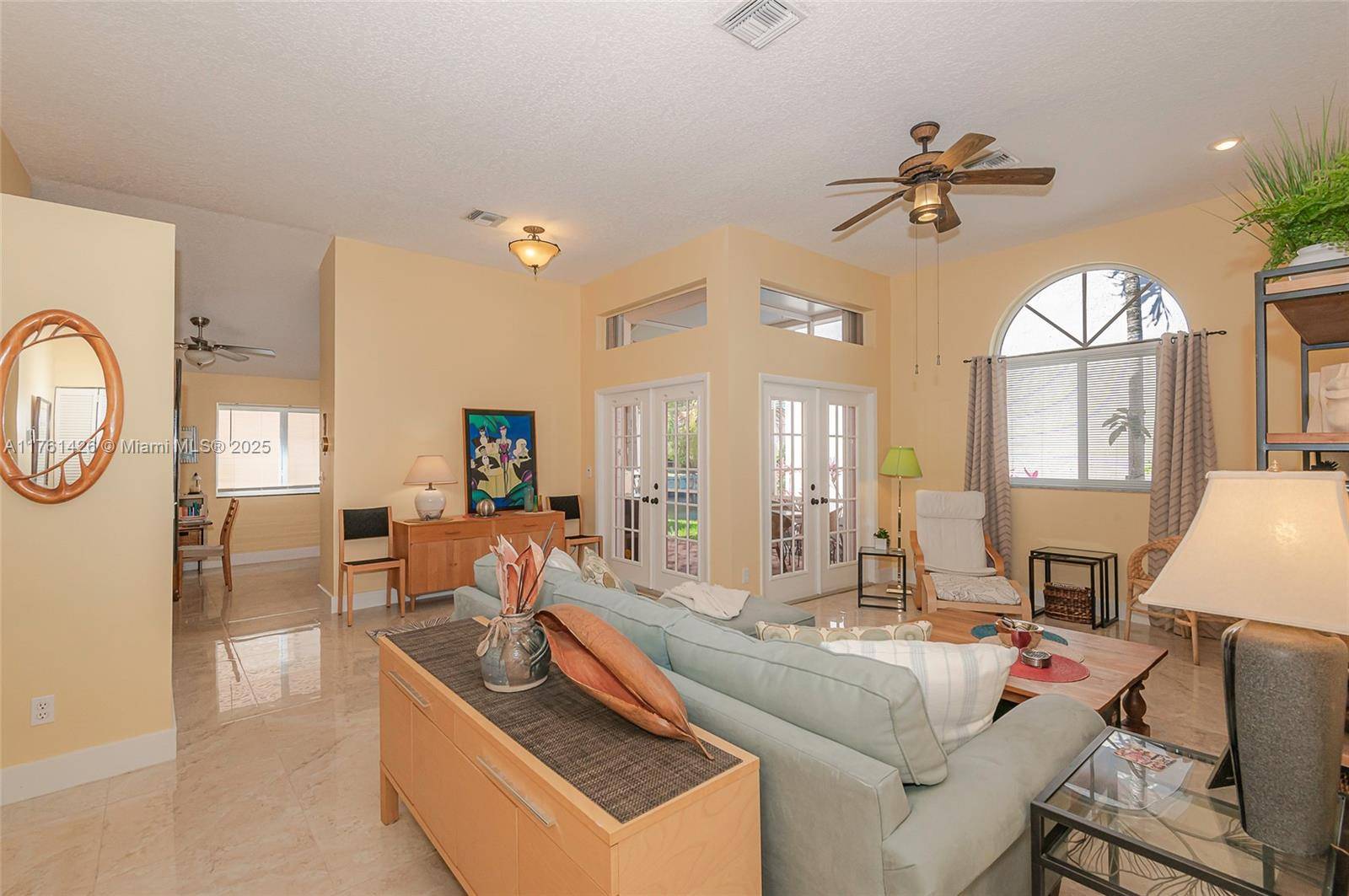 Dania Beach, FL 33004,1154 SE 6th Ct