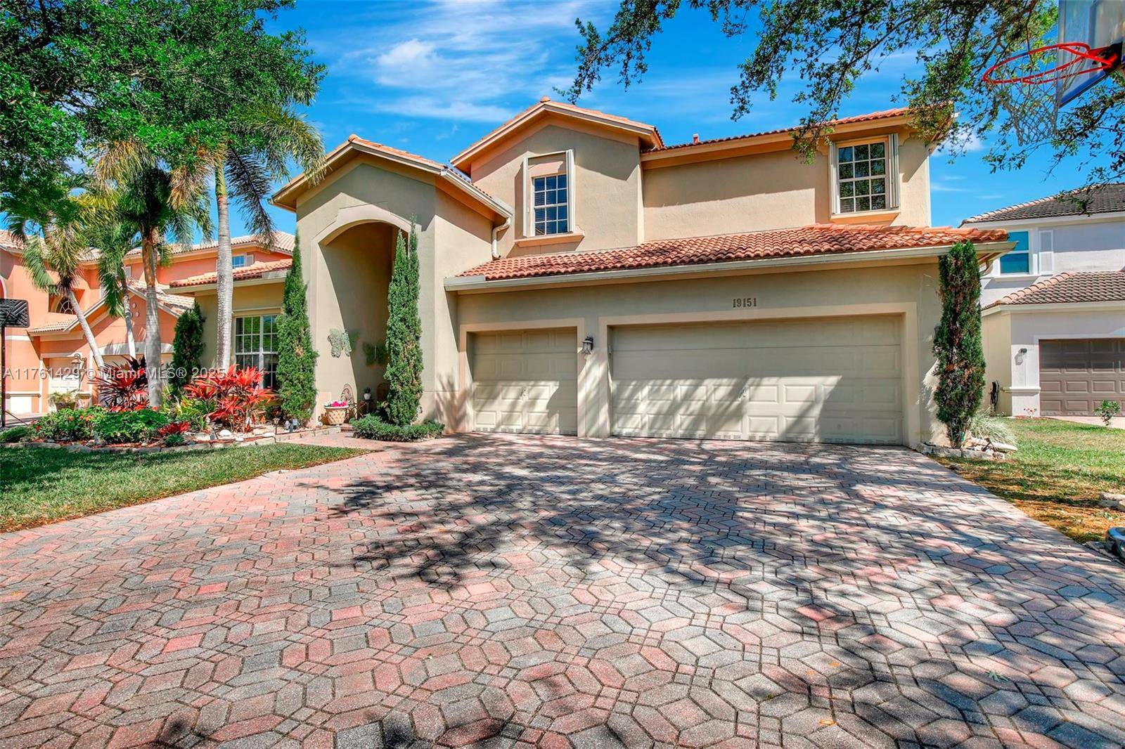 Weston, FL 33332,19151 N Hibiscus St