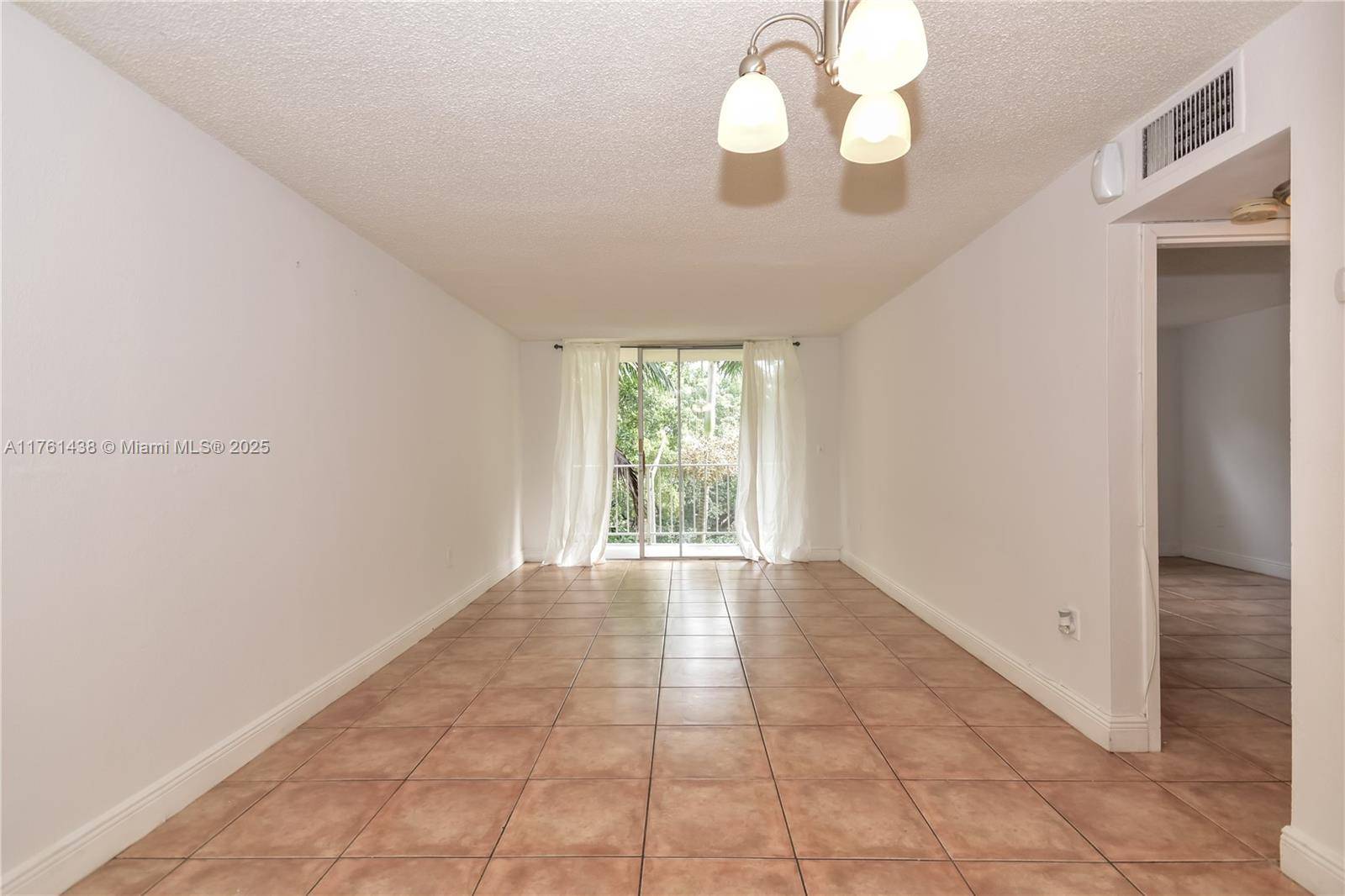 North Miami, FL 33181,1805 Sans Souci Blvd #407