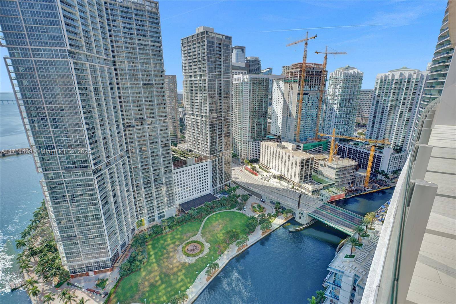 Miami, FL 33131,300 Biscayne Blvd Way #3405