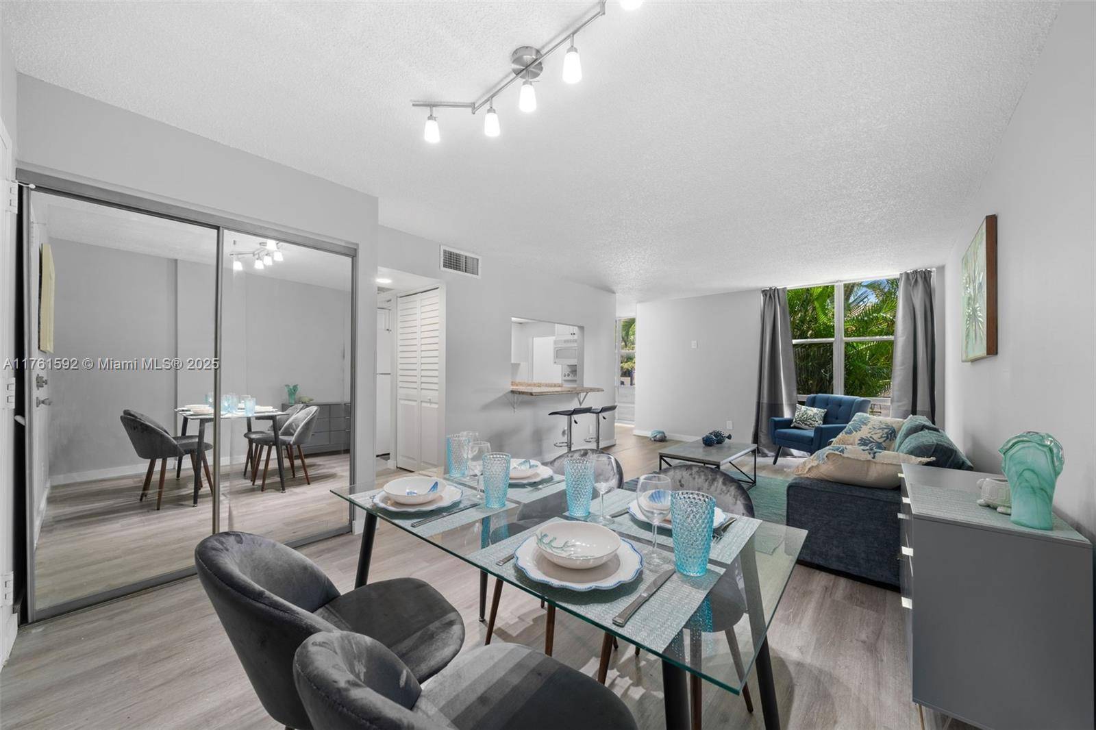 Sunny Isles Beach, FL 33160,210 172nd St #128
