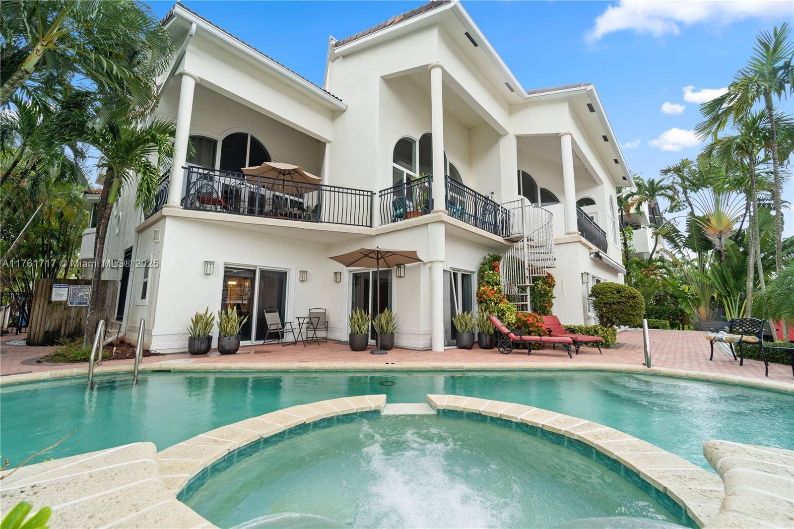 Fort Lauderdale, FL 33301,70 Isle Of Venice Dr #102