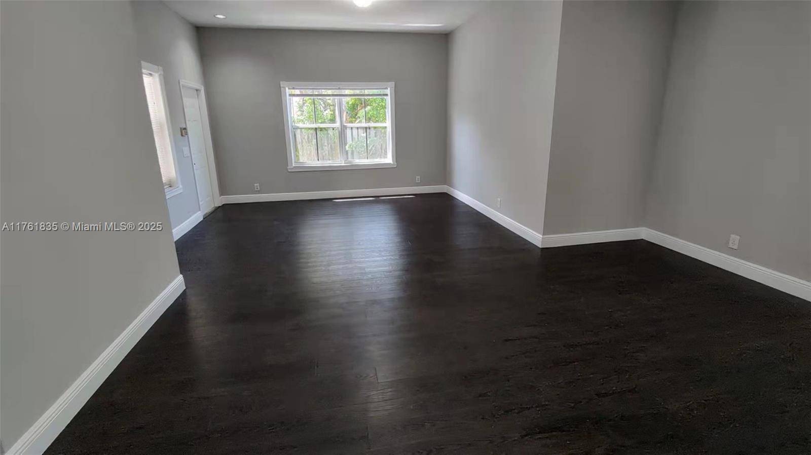 Weston, FL 33327,675 Maplewood Ct