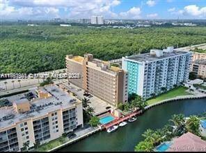 North Miami Beach, FL 33160,2903 N Miami Beach Blvd #907