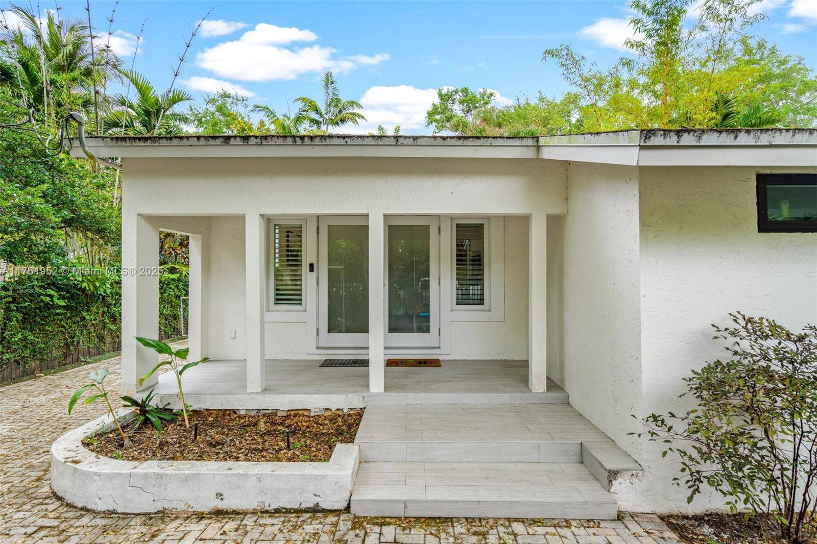 South Miami, FL 33143,6841 SW 78th Ter