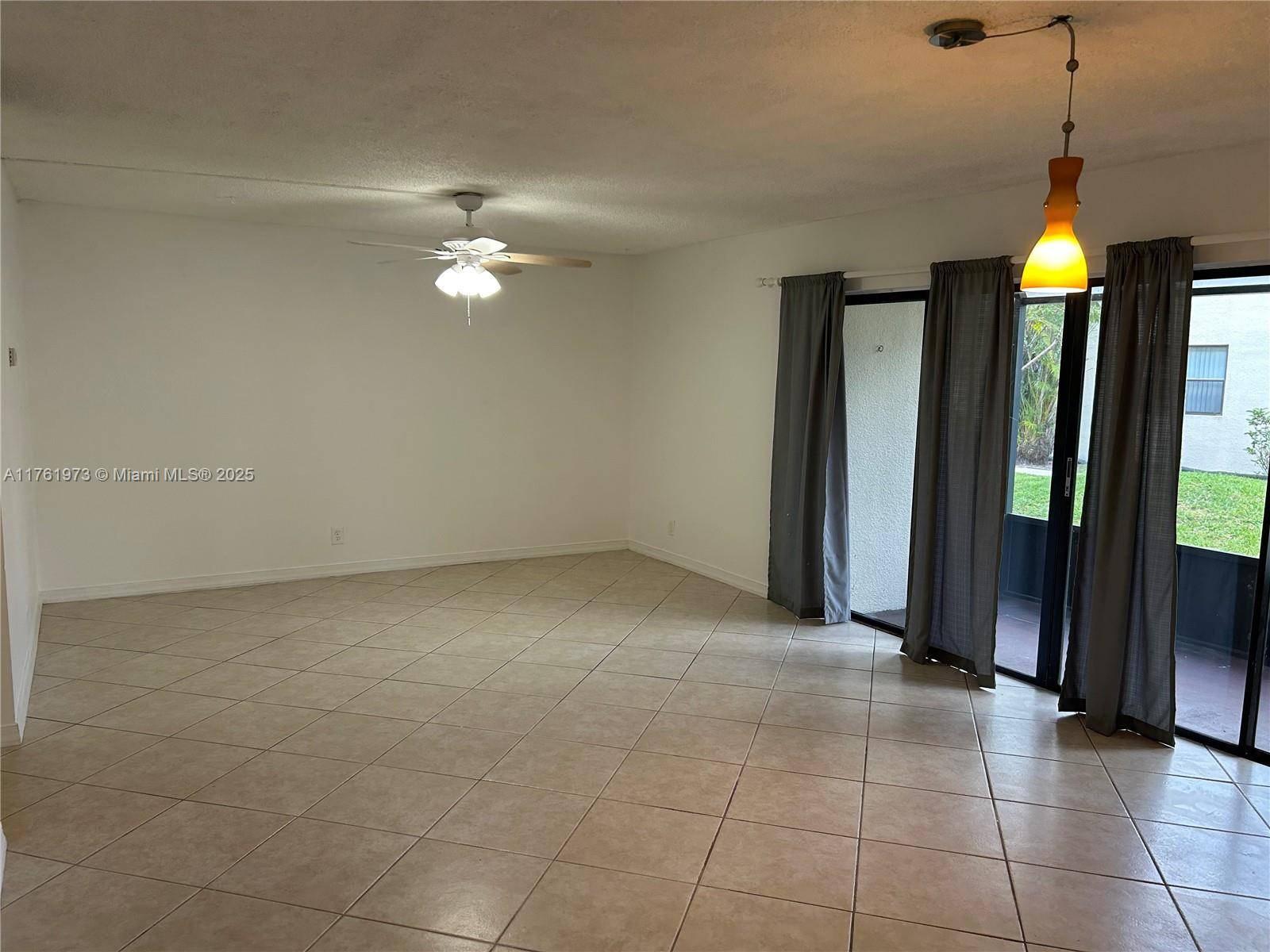 Plantation, FL 33324,301 N Pine Island Rd #117