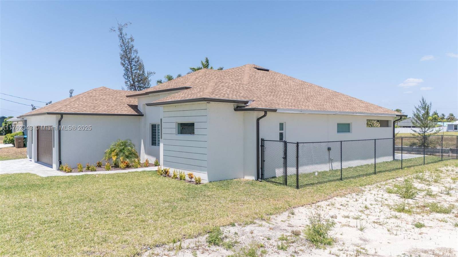 Cape Coral, FL 33991,601 SW 13TH ST