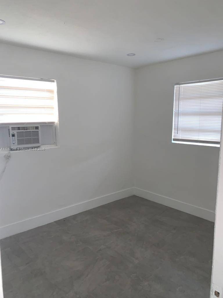 Hollywood, FL 33023,5740 Mayo St #7