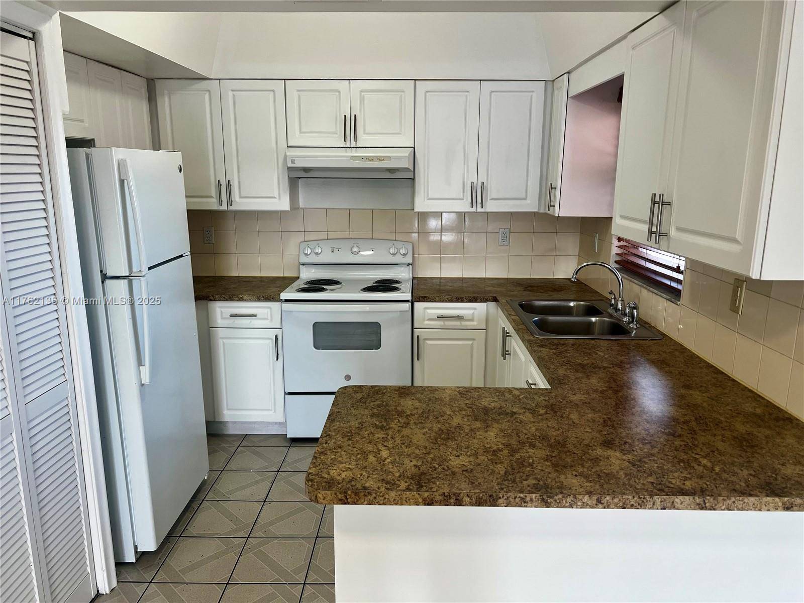Miami, FL 33125,2600 NW 14th St #4