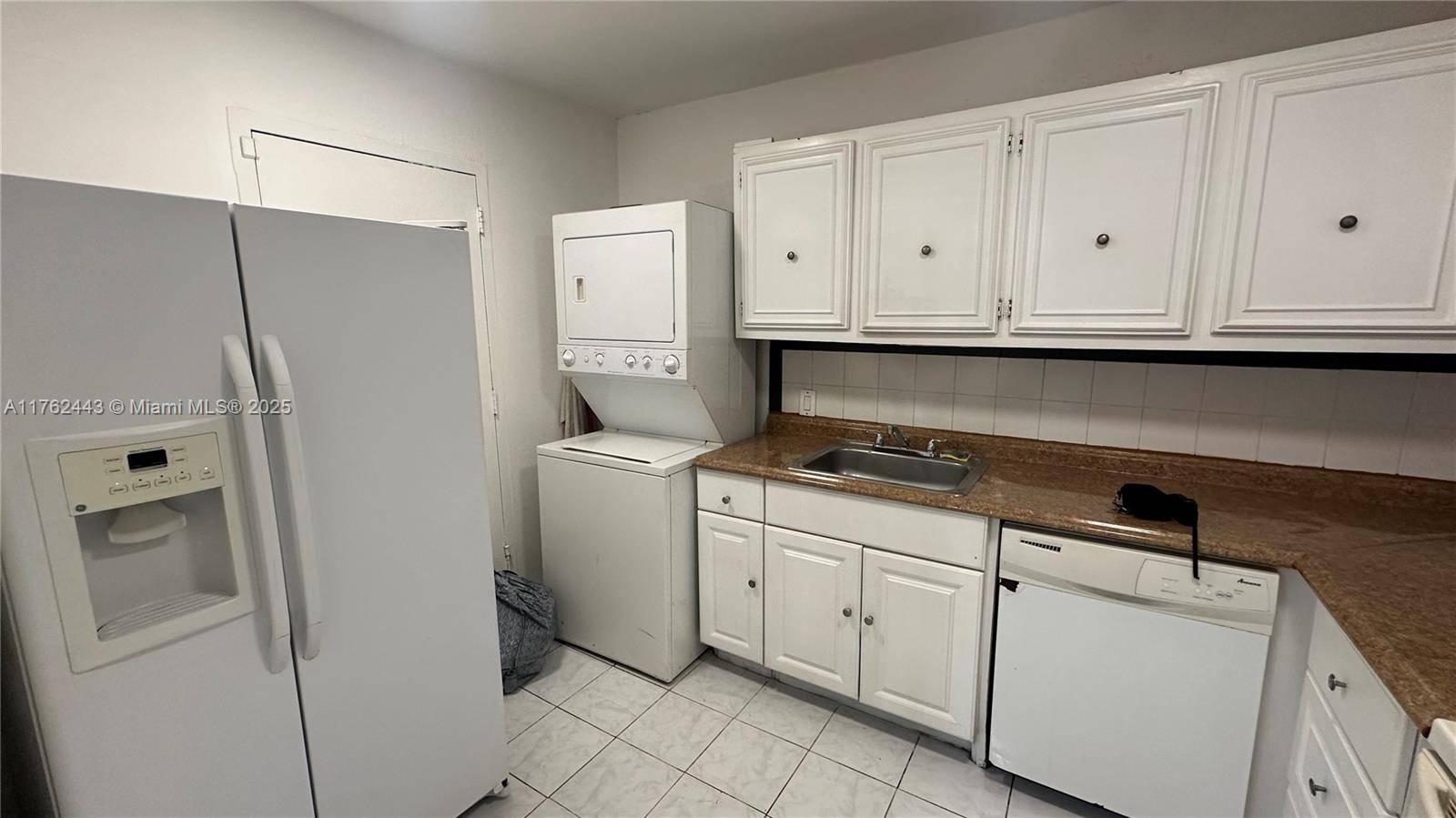 Lauderdale Lakes, FL 33313,4848 NW 24th Ct #416