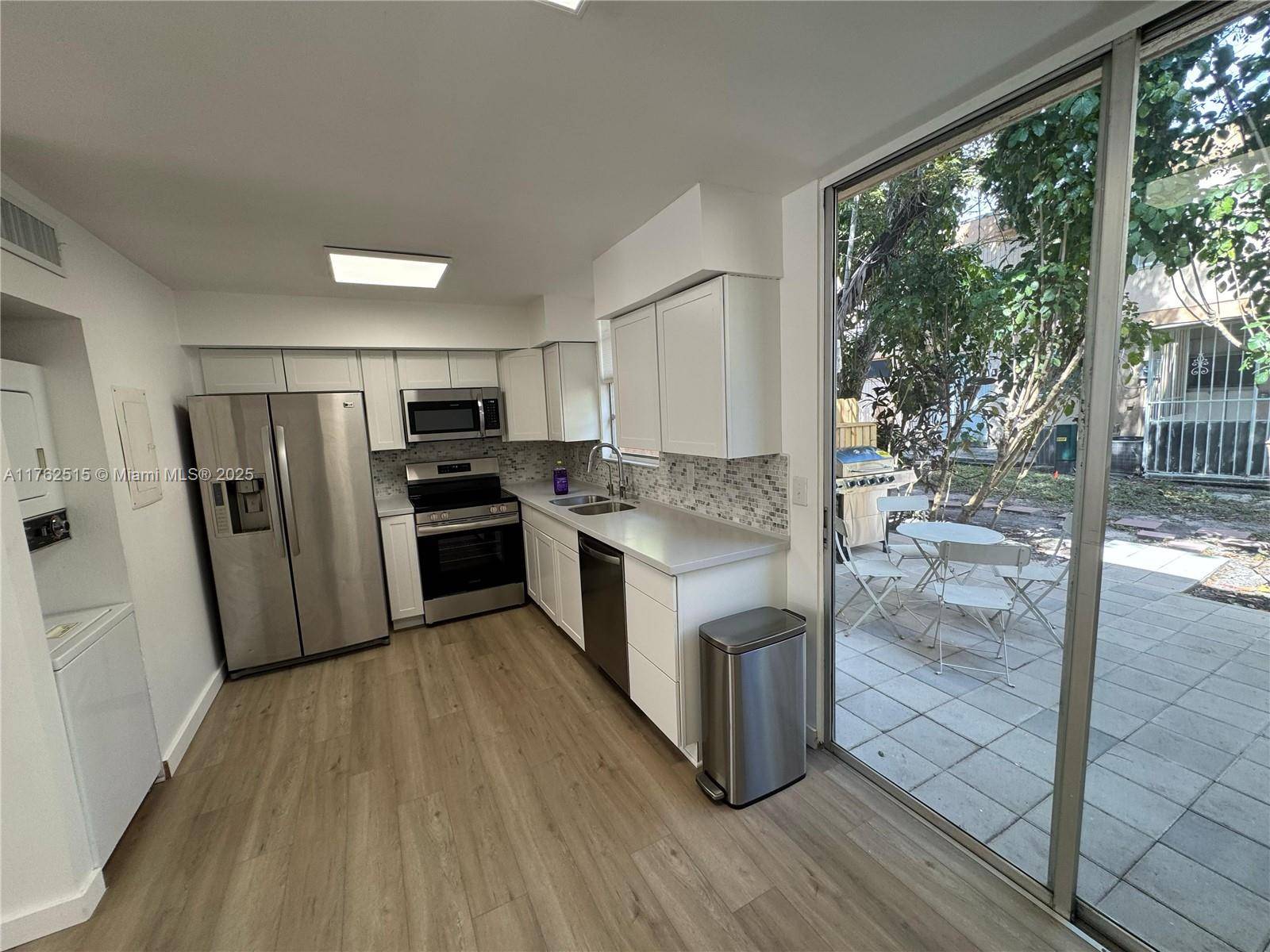 South Miami, FL 33143,6007 SW 69th St #74