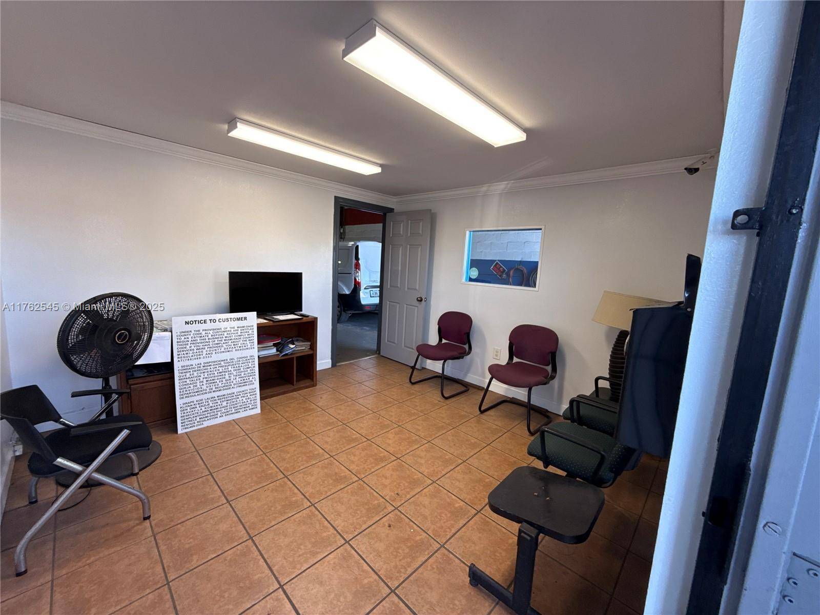 Hialeah, FL 33012,1750 W 41st St