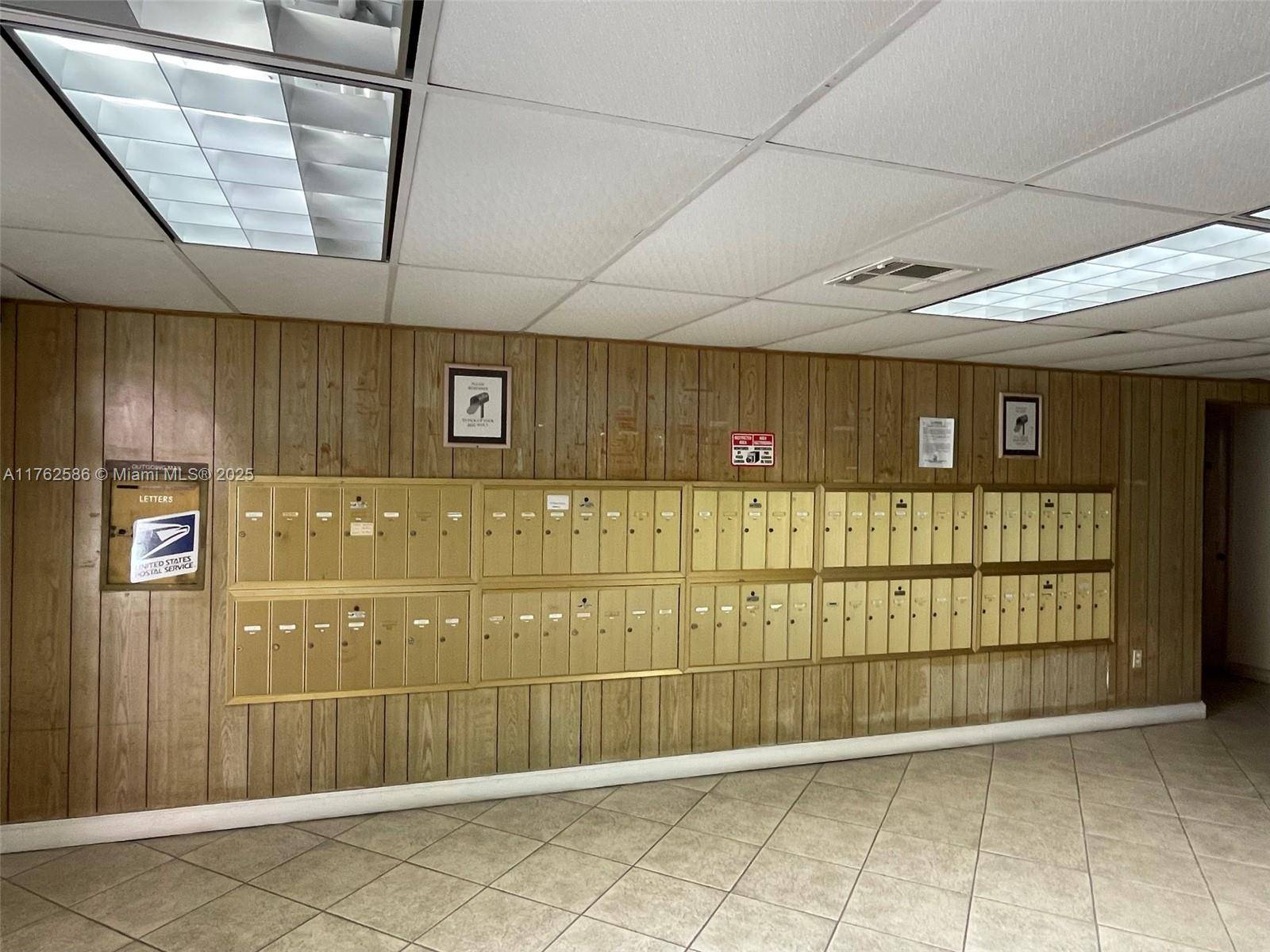 Hialeah, FL 33012,1950 W 54th St #112