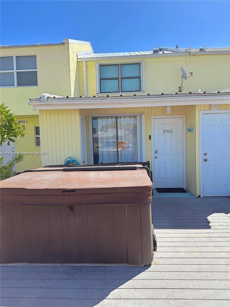 Fort Pierce, FL 34949,2711 N Highway A1a #H