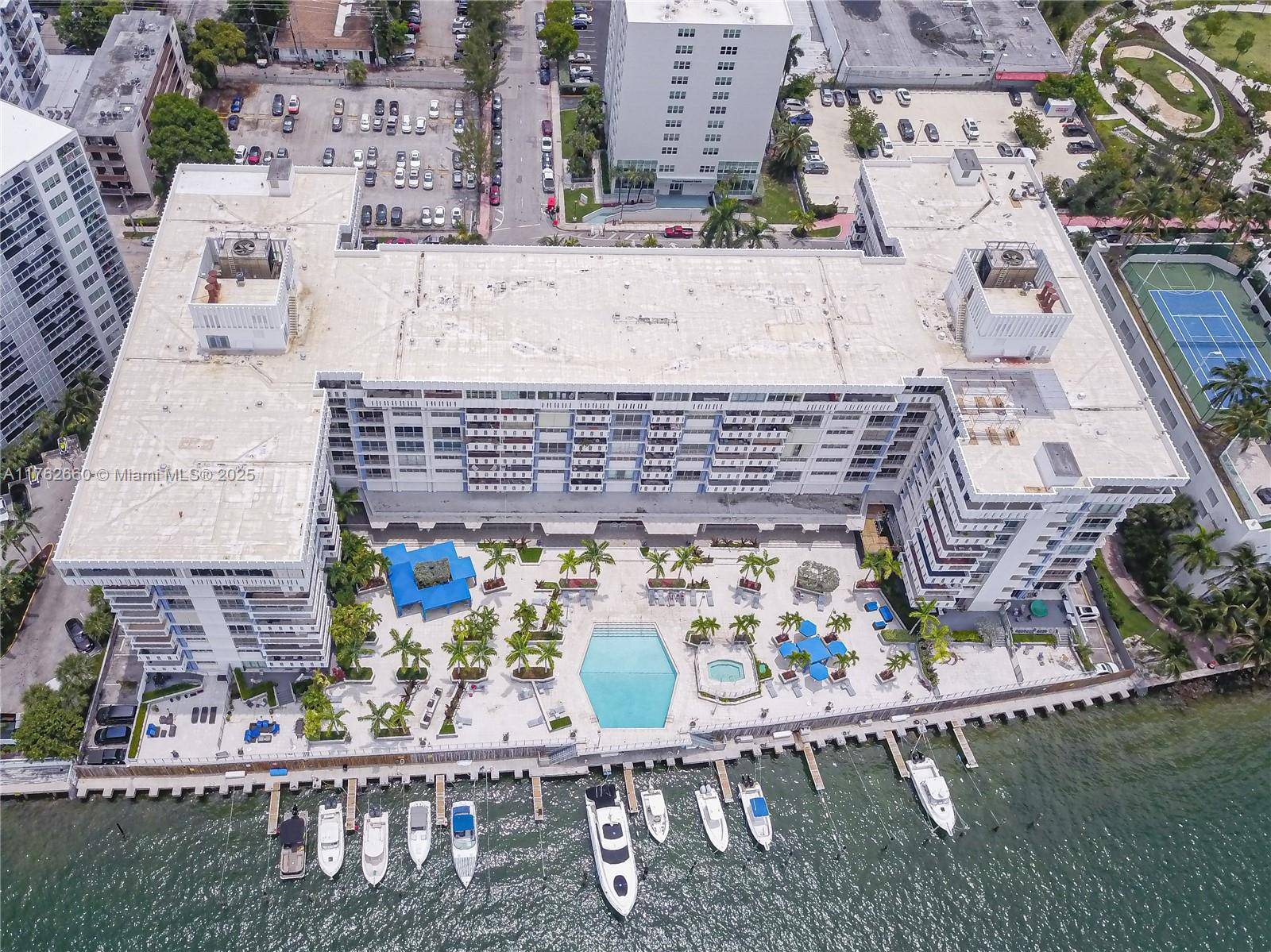 Miami Beach, FL 33139,800 West Ave #618