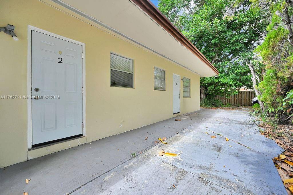 North Miami Beach, FL 33162,2135 NE 170th St